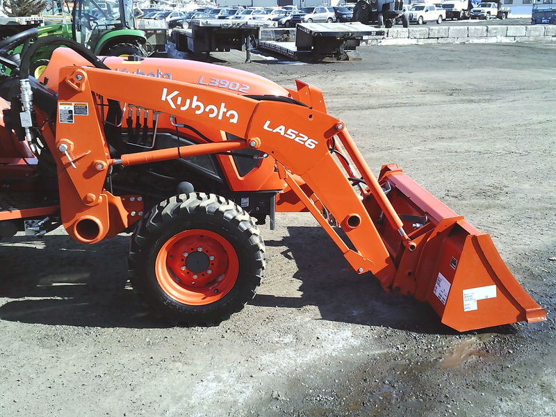 Tractors - Compact  Kubota L3902 Tractor  Photo